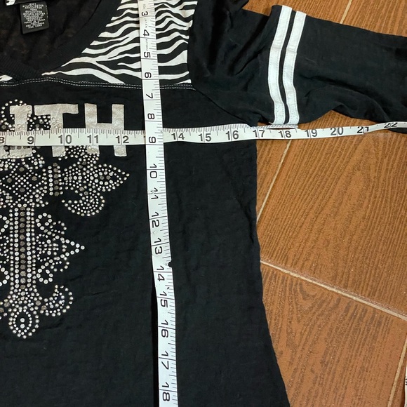 LA Kitty Burn Out Baseball FAITH Tee Size large black white silver bling cotton - Picture 10 of 13